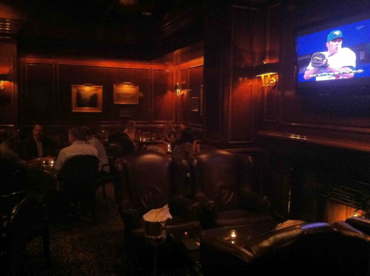 gerards_lounge_vancouver