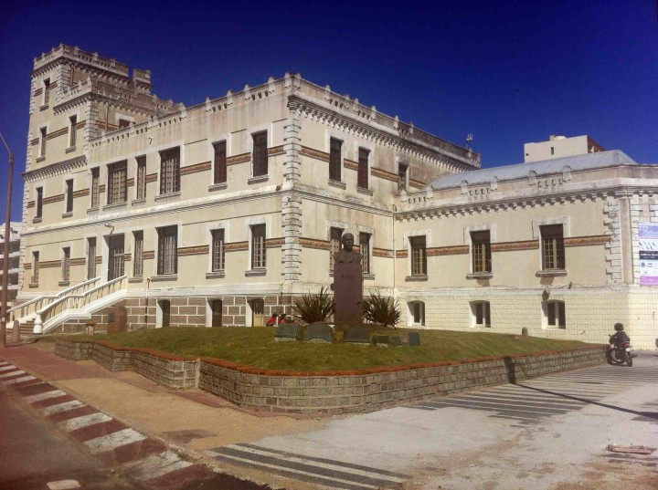 buildings_piriapolis_uruguay