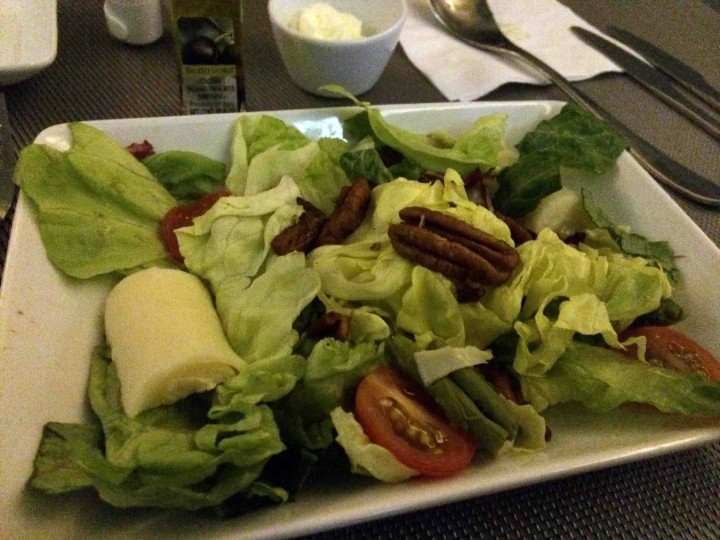 salad_american_airlines_first_class