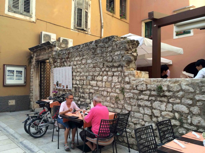 patio_lounging_zadar_croatia