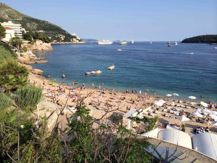 beaches_outside_old_city_dubrovnik