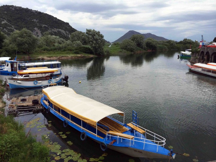 boats_in_virpazar_monenegro_lake_skadar