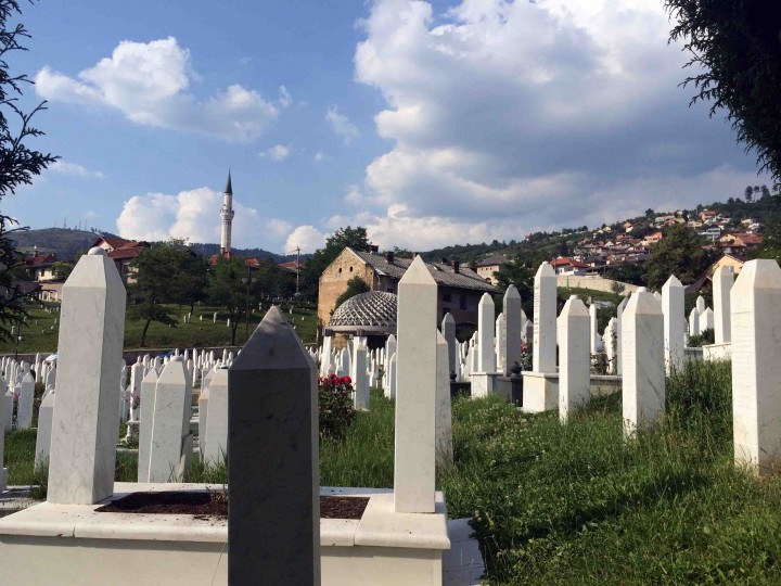 graveyards_sarajevo_bosnia