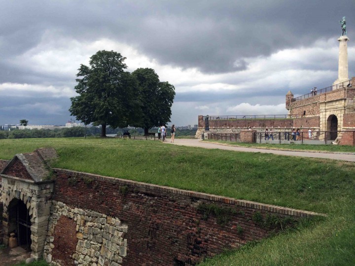 outside_fortress_belgrade_serbia