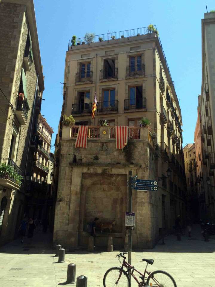 old_buildings_barcelona
