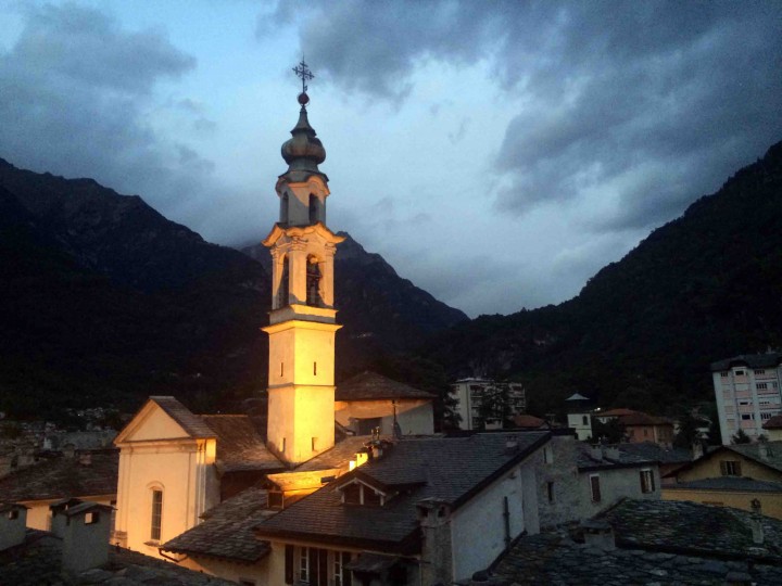 chiavenna_italy_dusk