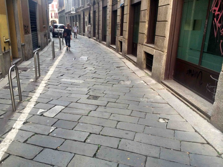 cobble_stone_streets_milan_italy