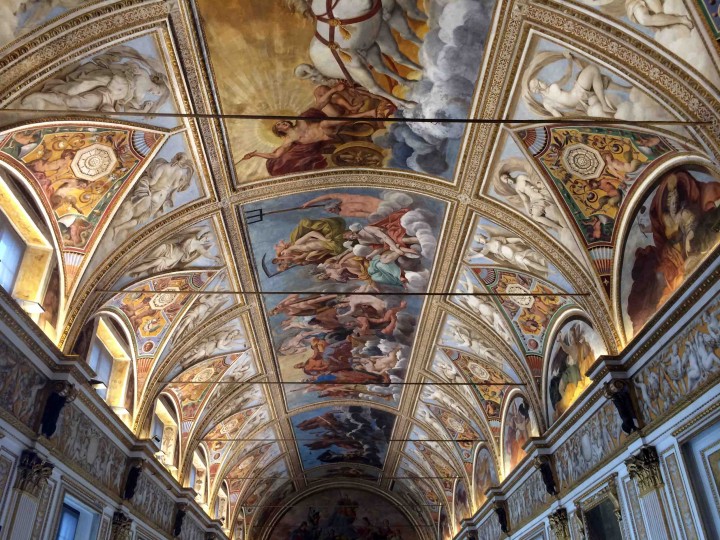 stunning_ceilings_ducal_palazzo_mantua_italy