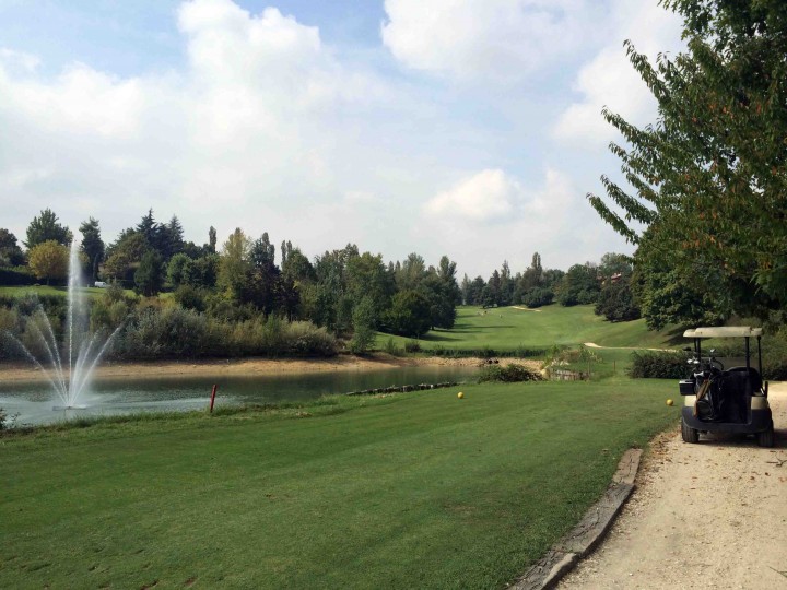 teeing_off_8th_golf_club_bologna