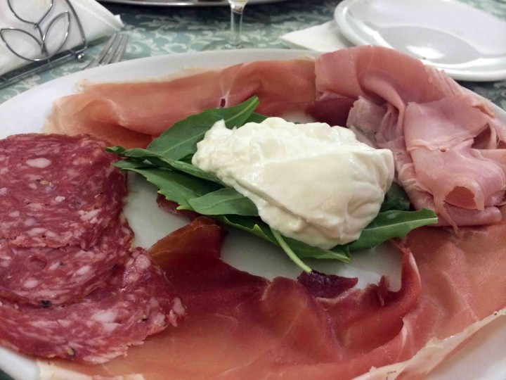 meat_platter_cheese_gargano_italy