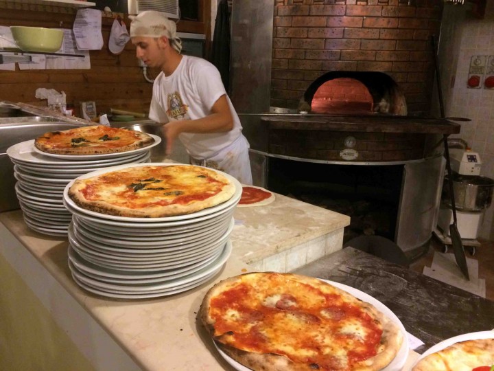 pizza_time_gargano_italy