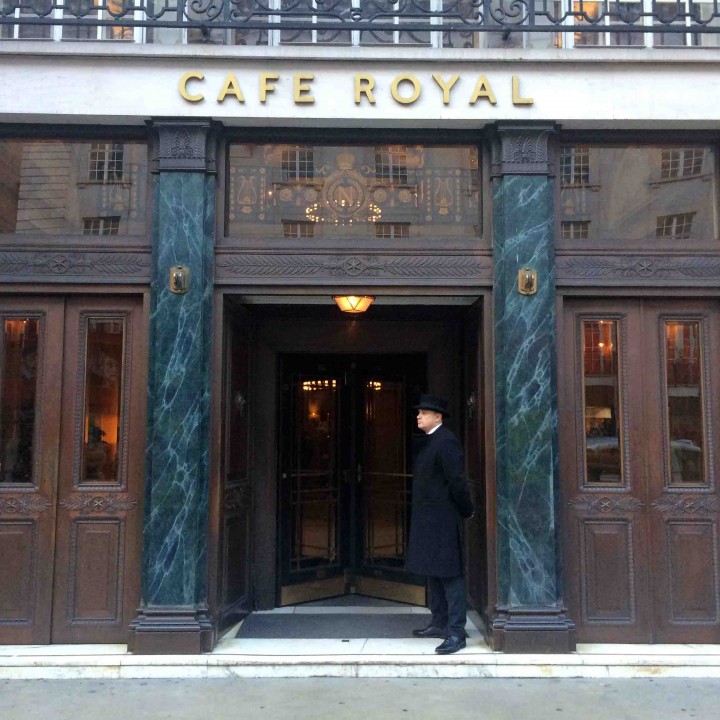 entrance_hotel_cafe_royal