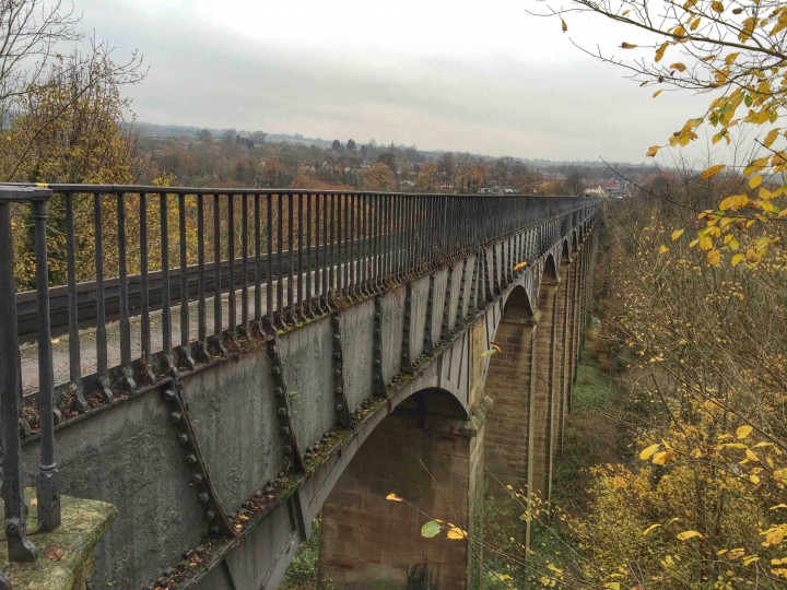 side_view_pontcysyllte_aqueduct