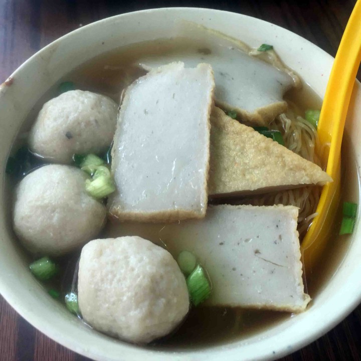 fish-ball-soup-hong-kong