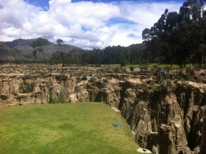 wild_tee_boxes_la_paz_golf_club_bolivia