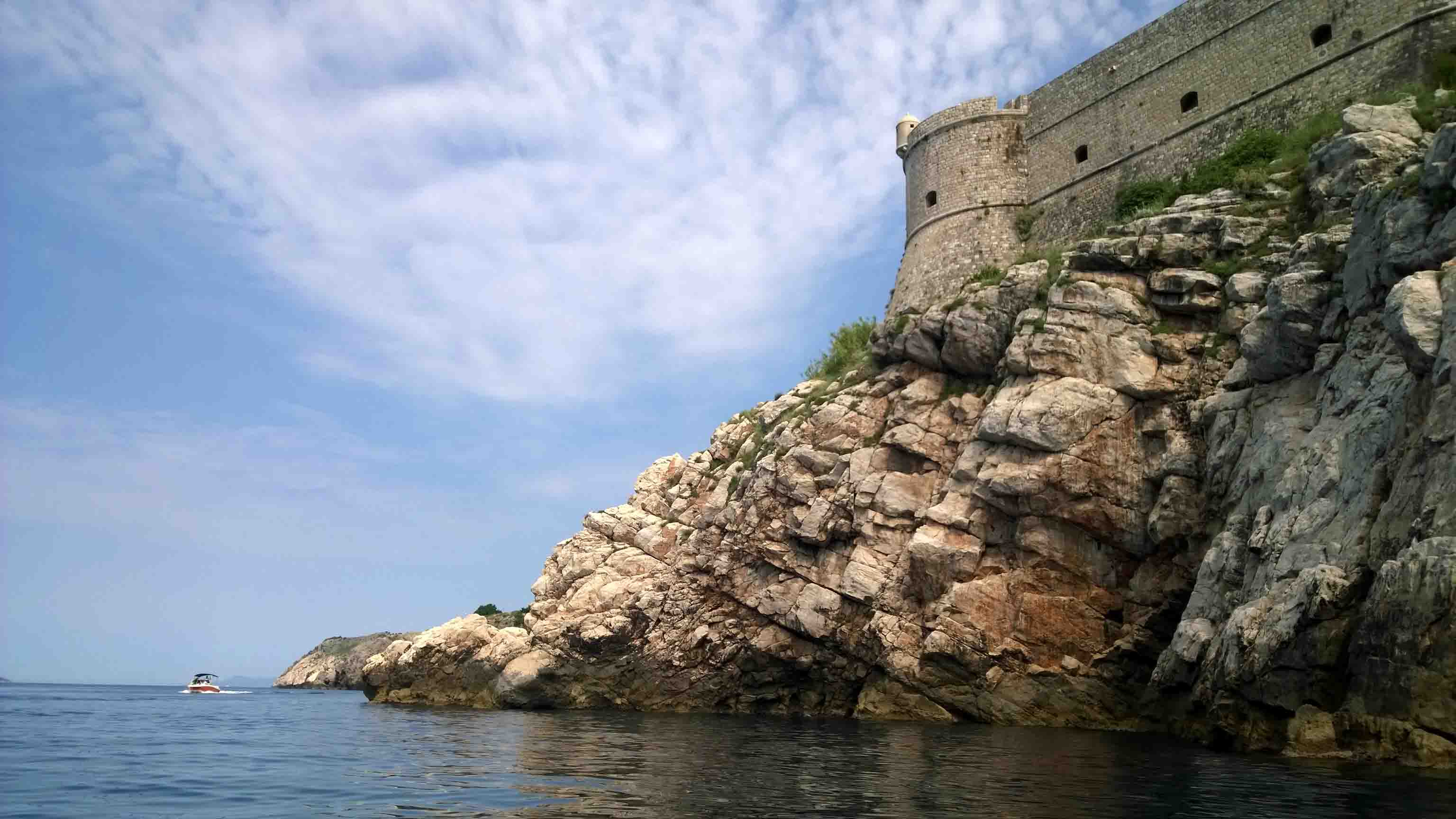Kayaking Around the City Walls of Dubrovnik