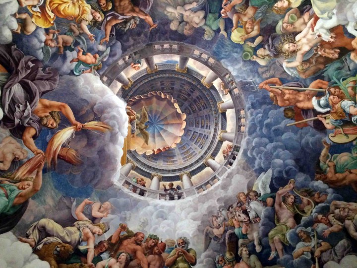 ceiling_inside_mantua_italy