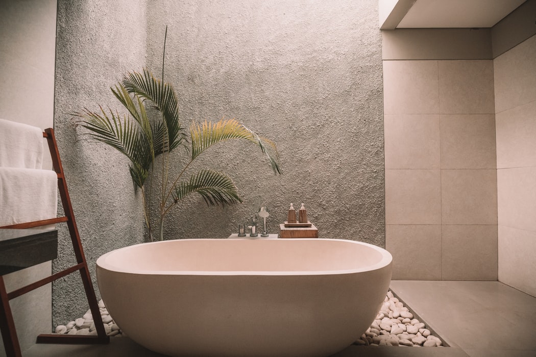 8 Tips for Making Your Bathtime More Relaxing