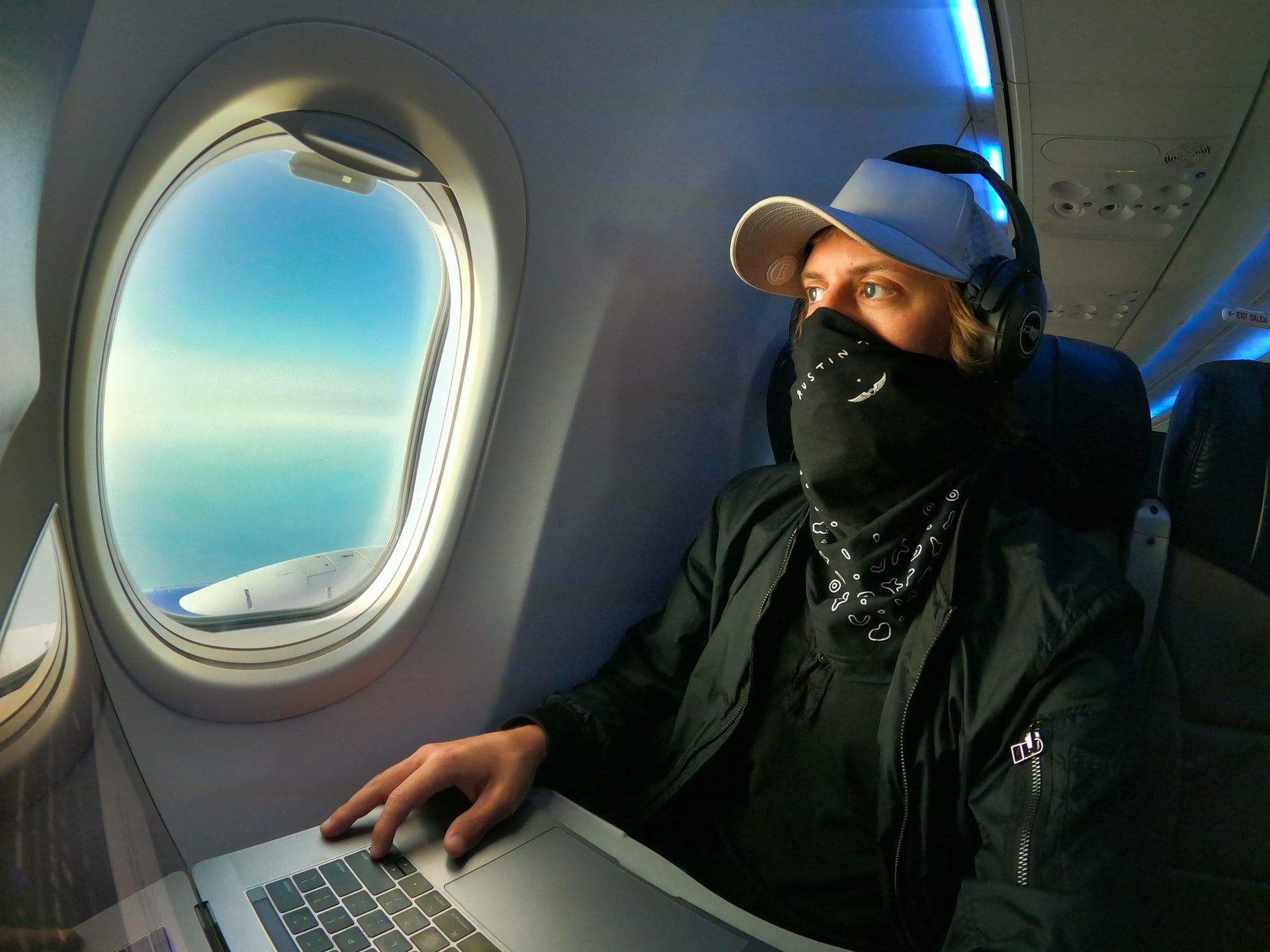 6 Best Digital Nomad Jobs in 2022 for Travelers