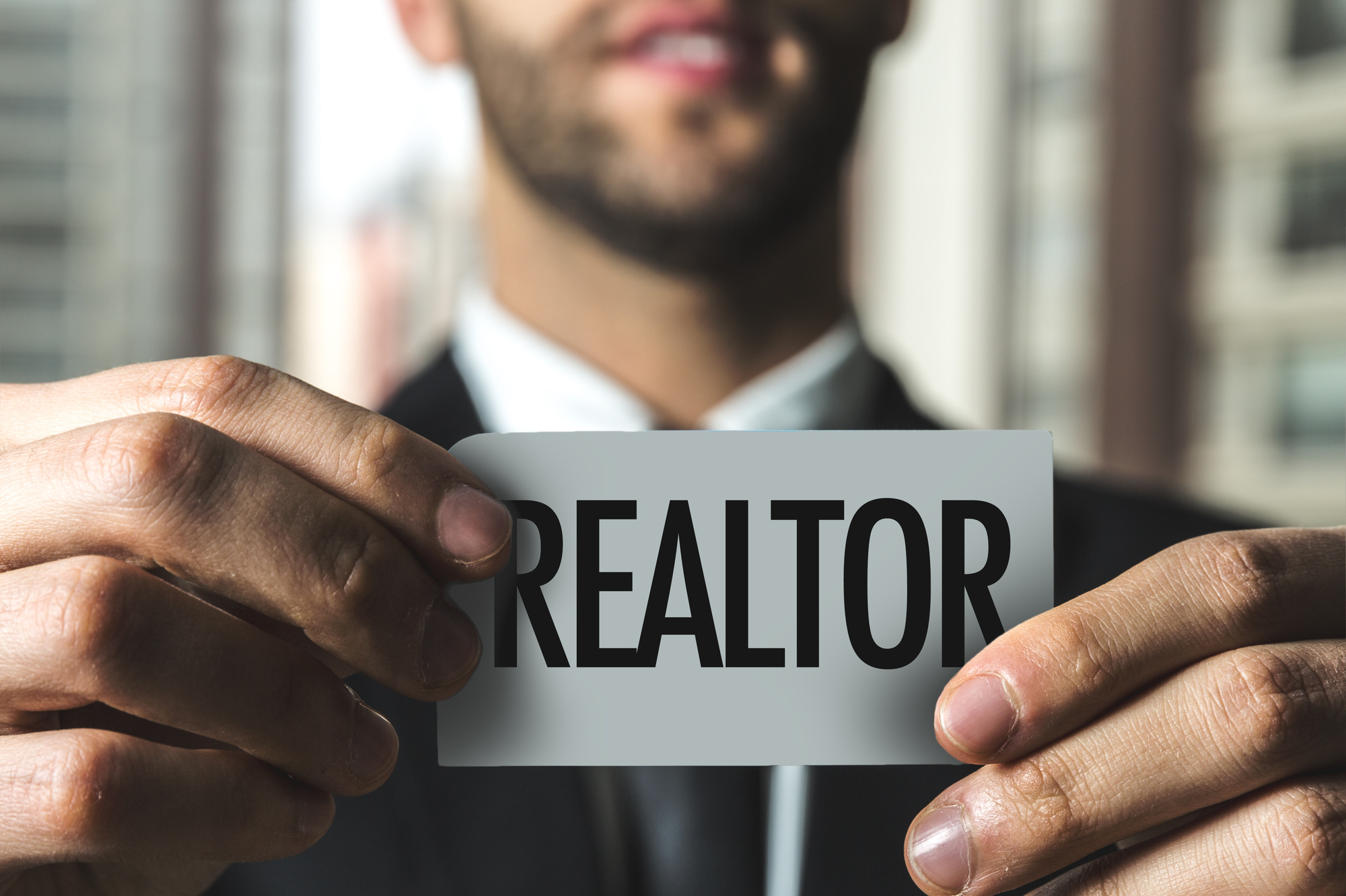 7 Questions to Ask Before Hiring a Real Estate Agent