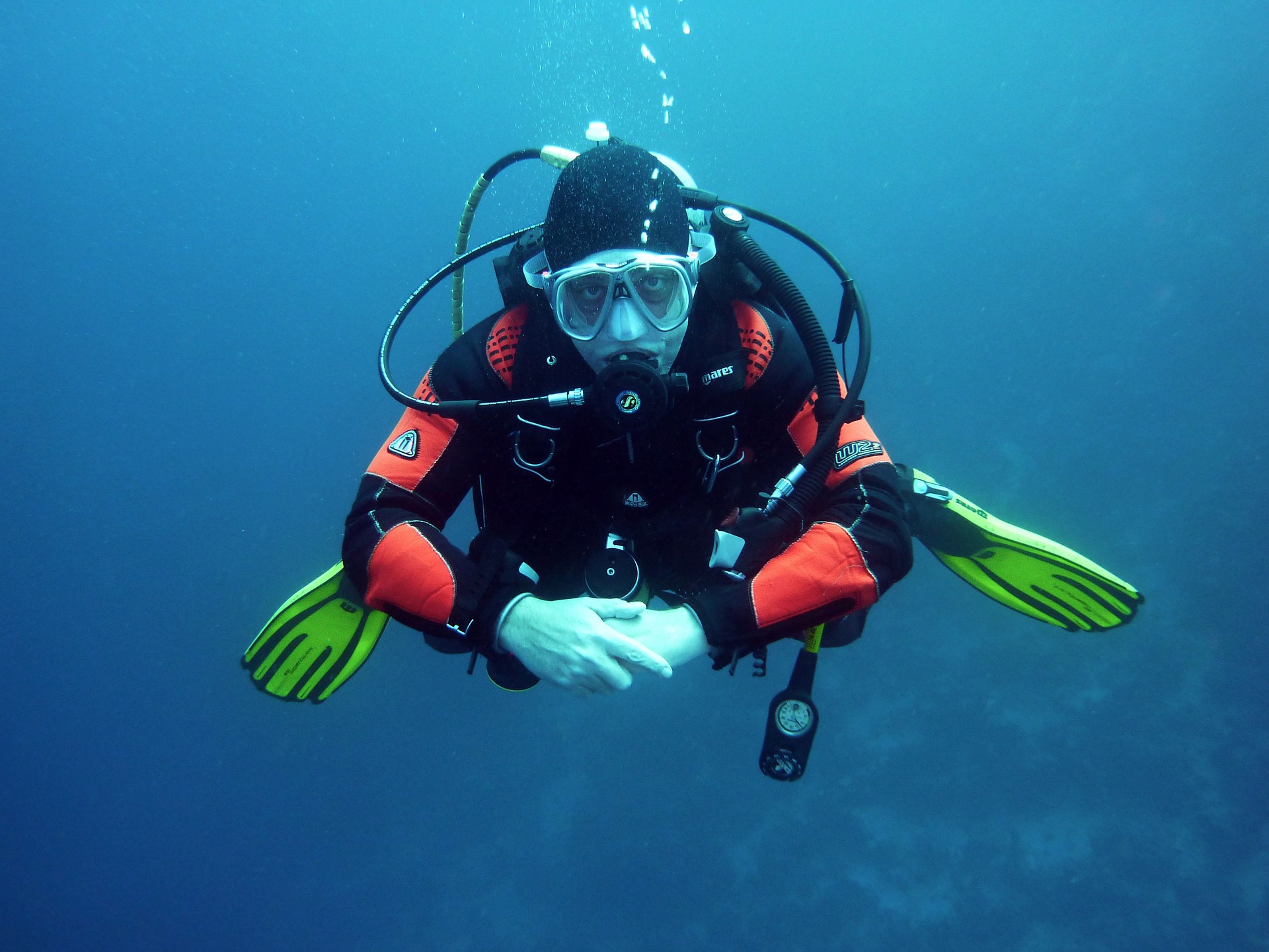 Why Scuba Diving Is An Excellent Summer Vacation Activity