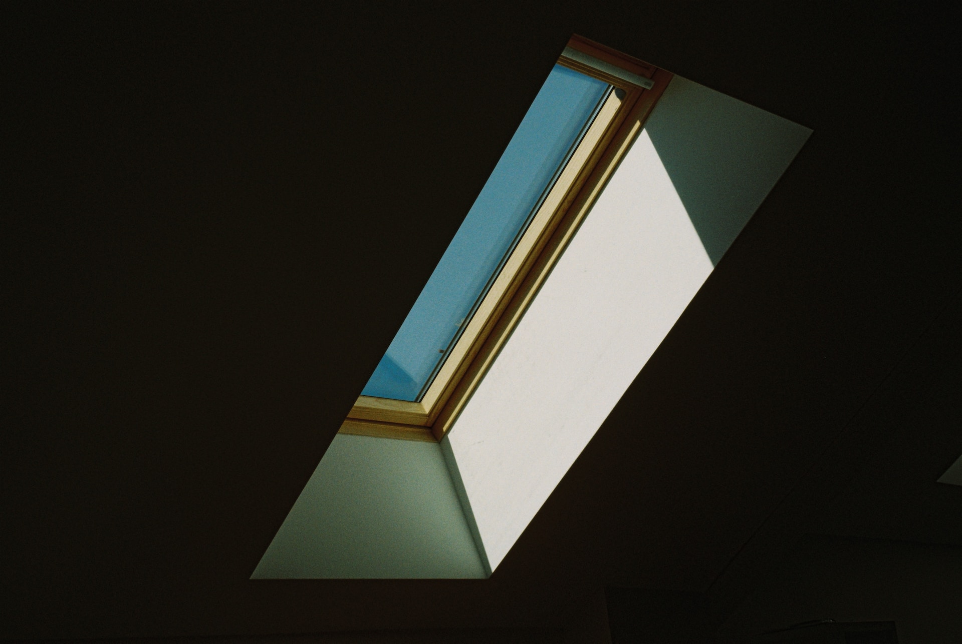 A Guide to Flat Roof Windows for Property Developers