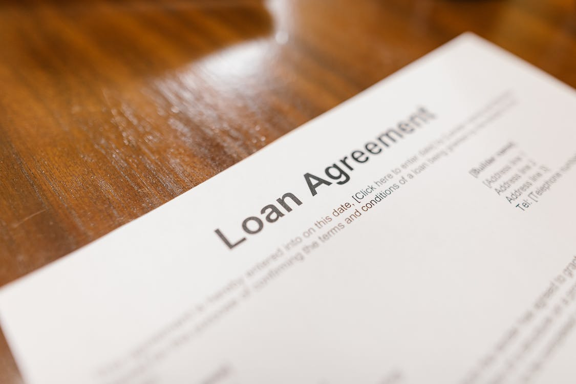 Title Loans vs. Payday Loans: Which is Right for You?