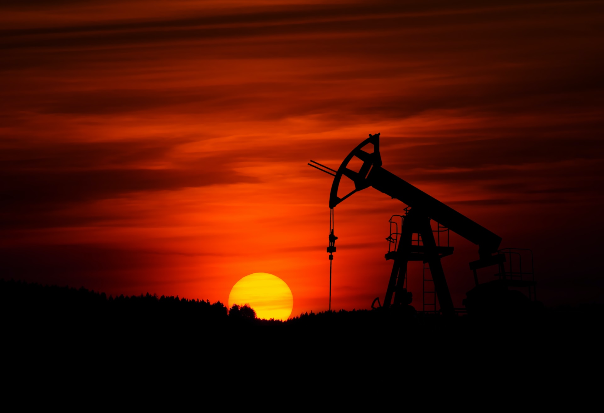 Navigating the Oil Market: Practical Tips for Investing in Oil