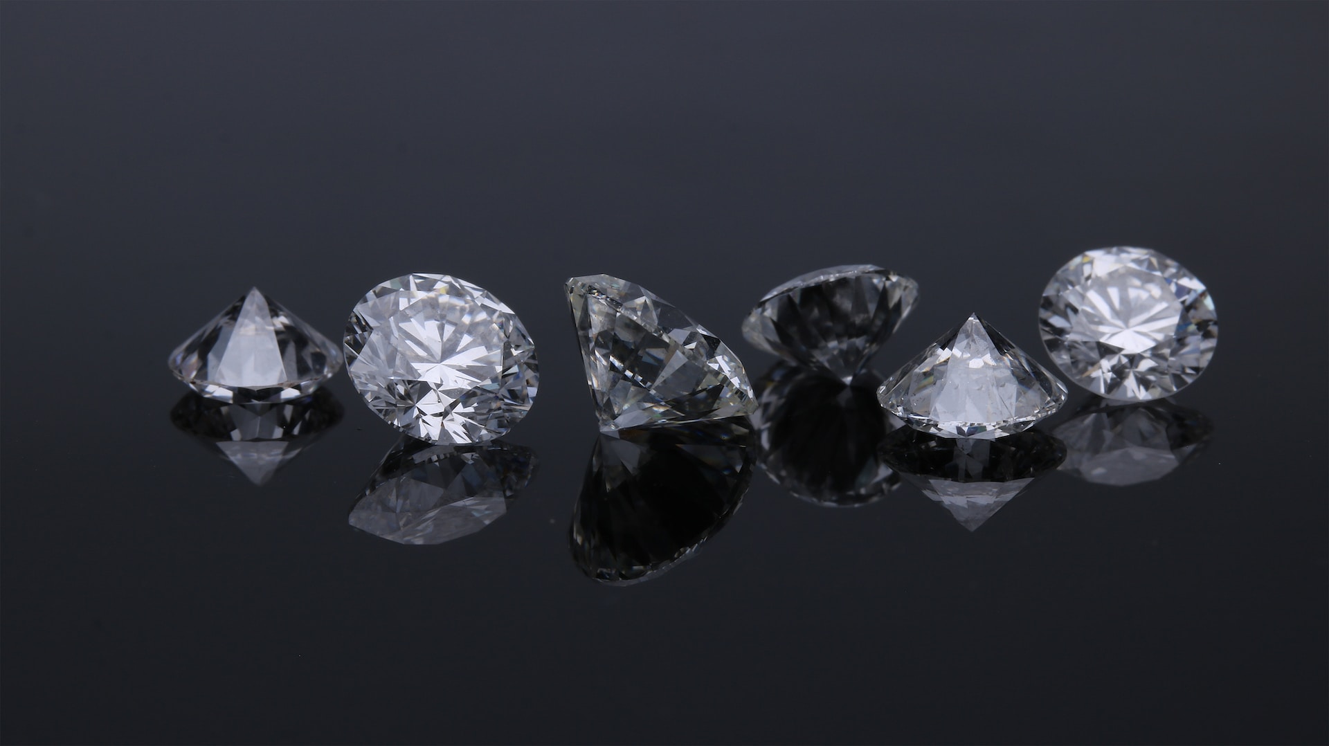 Custom Diamond Jewellery: A Growing Trend in Dubai’s Corporate Gifting Culture