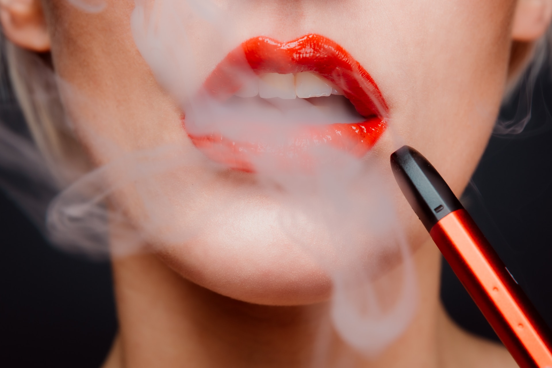 Exploring the Convenience of Nicotine Disposable Vapes: A Game-Changer in Smoking Alternatives