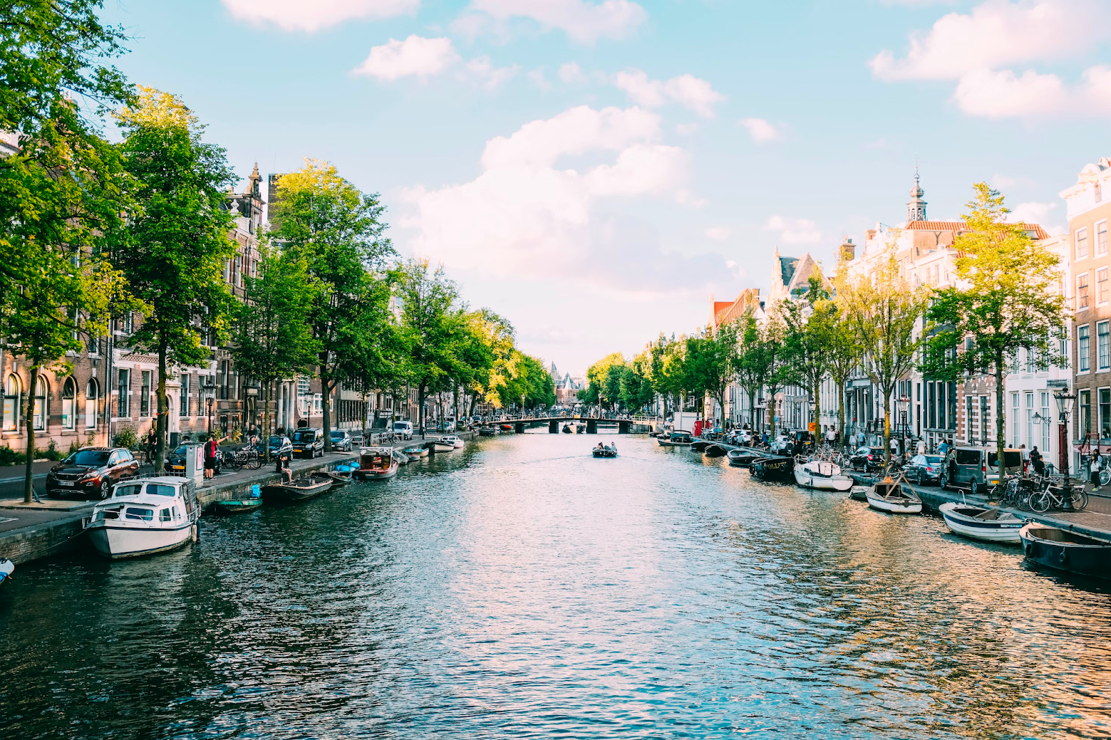 How To Have A Great Time in Amsterdam: A Comprehensive Guide