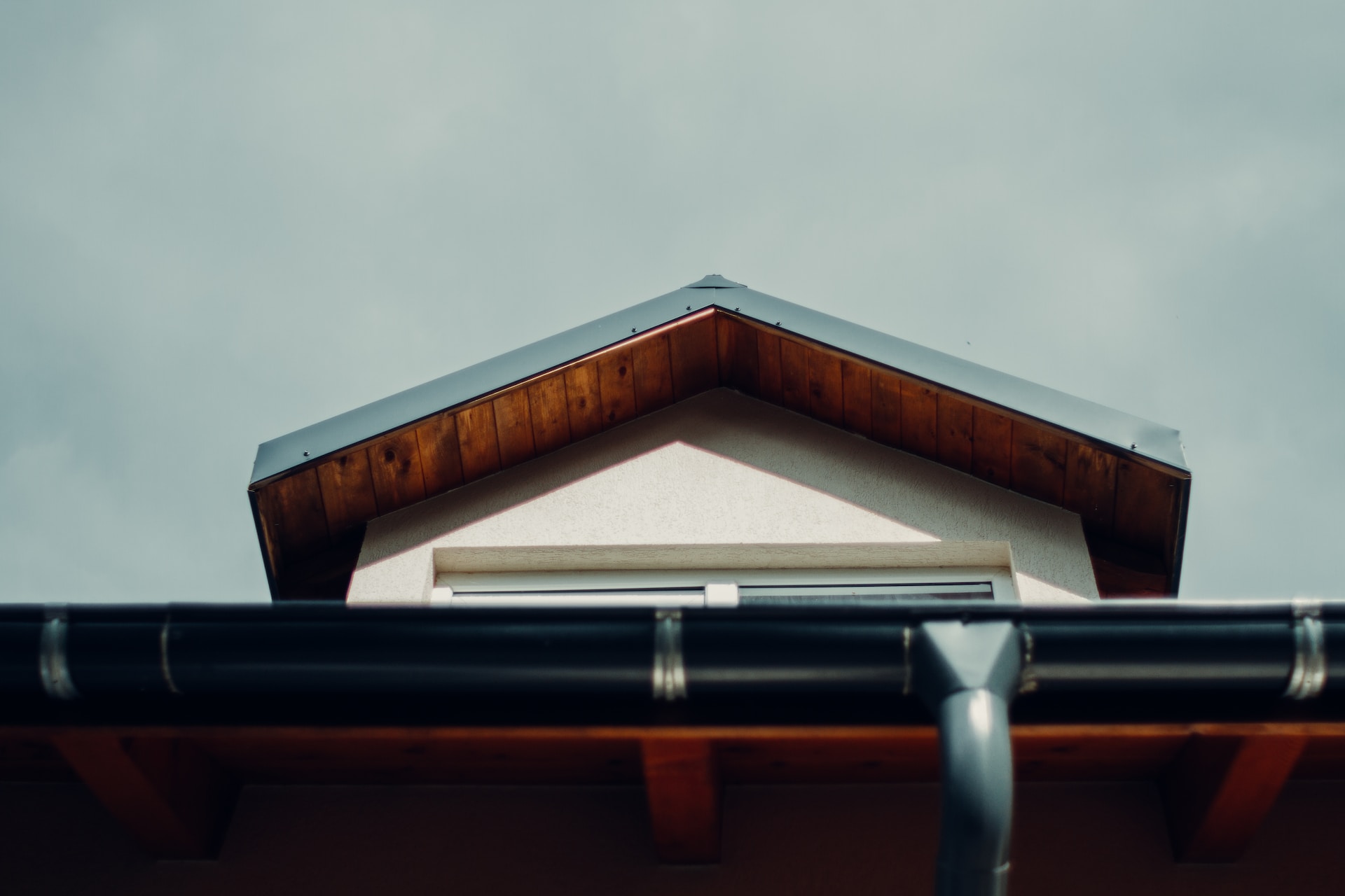 The Role of Gutters in Preventing Basement Flooding