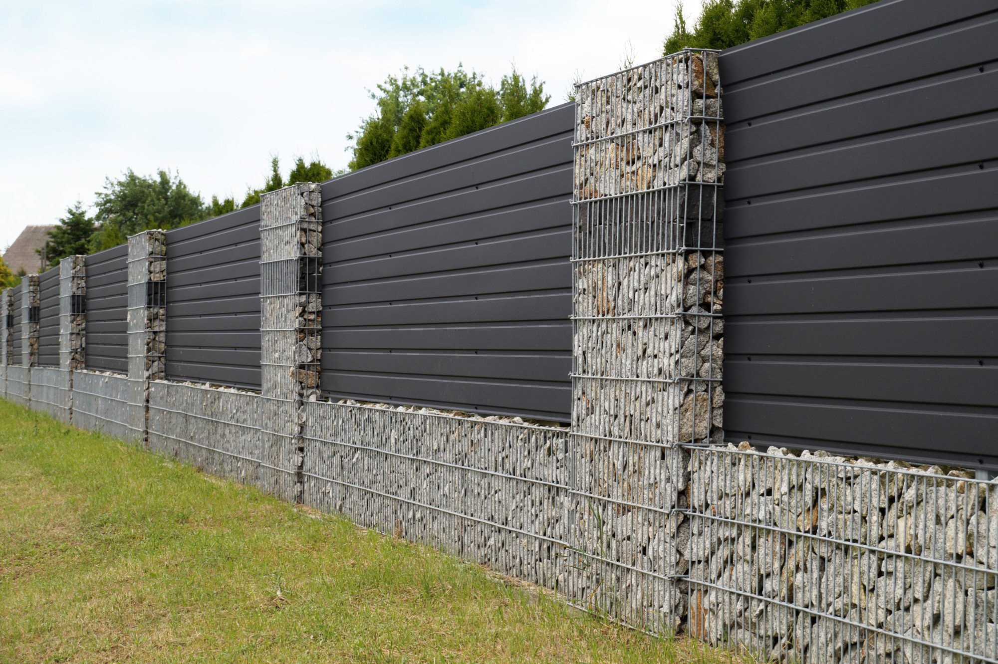 Exploring the Latest Trends and Innovations in Commercial Fencing