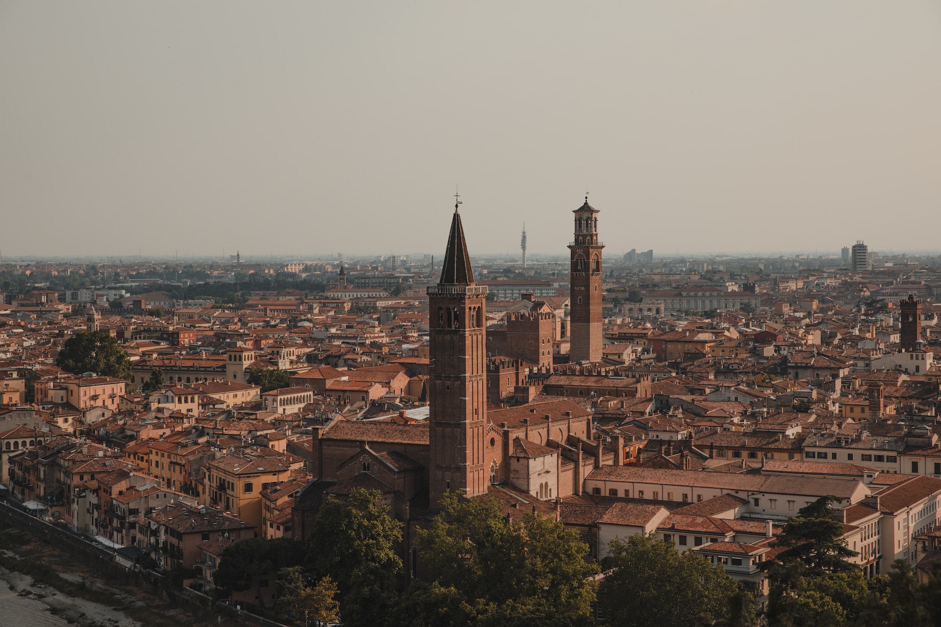 What Should You Do During a Weekend in Verona? 
