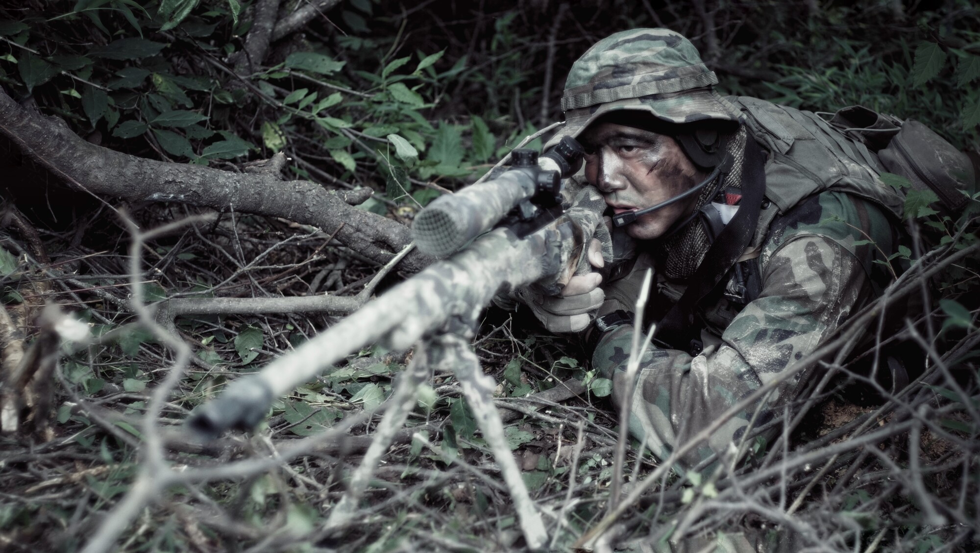 Top 6 Must-Have Sniper Gear for Beginners