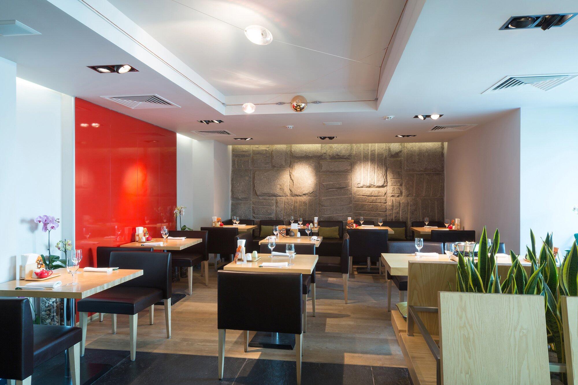 The Top Trends in Restaurant Painting: From Bold to Subtle