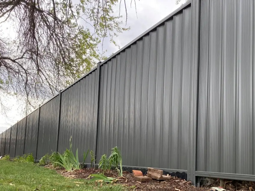 The Benefits of Installing a Steel Privacy Fence in Your Yard