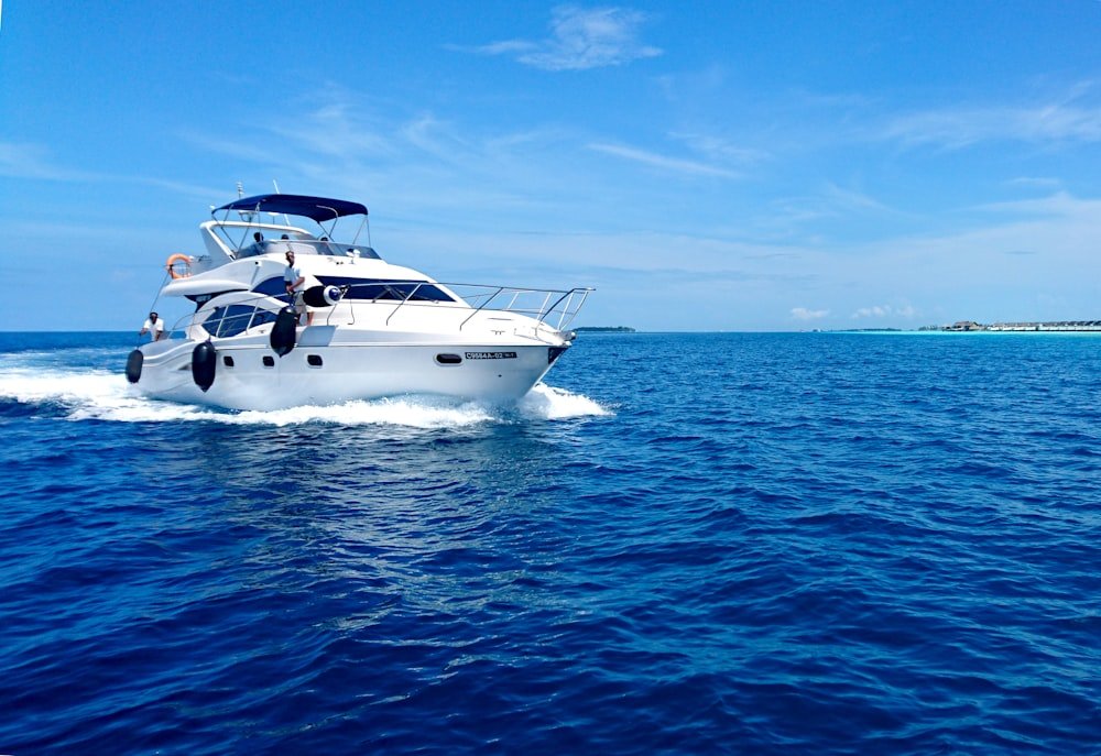 Why Use a Yacht Charter Service