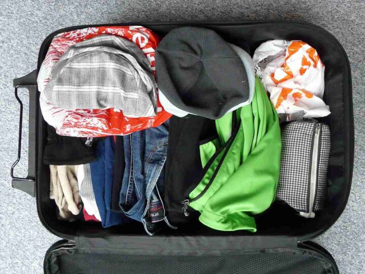 What clothes to pack for trip