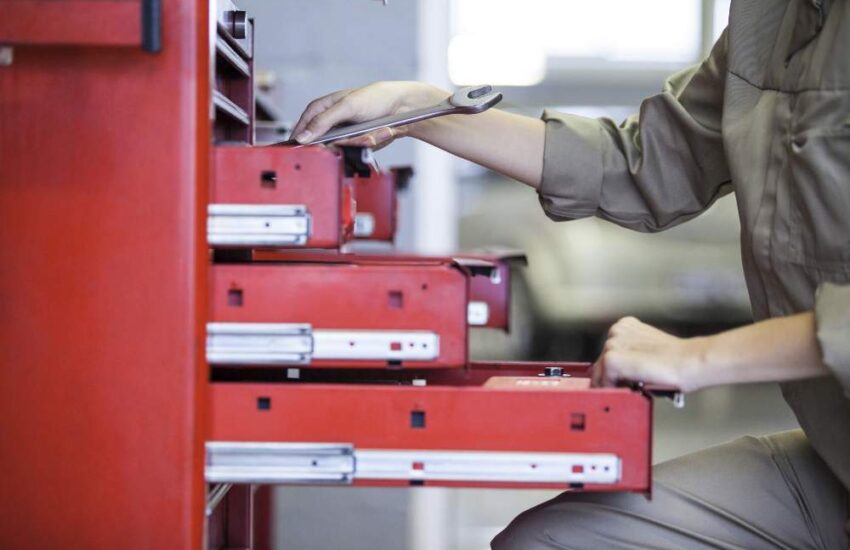 Key Features to Look for in Industrial Drawer Slides