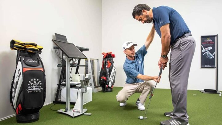 how much does it cost to get fitted for golf clubs