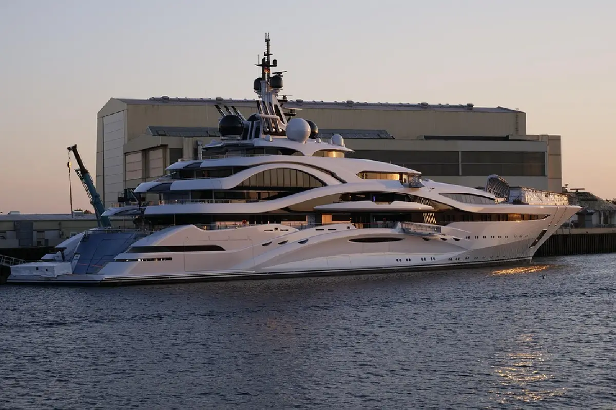 Make1m.com Luxury Yachts: The Pinnacle of Elite Living in 2025