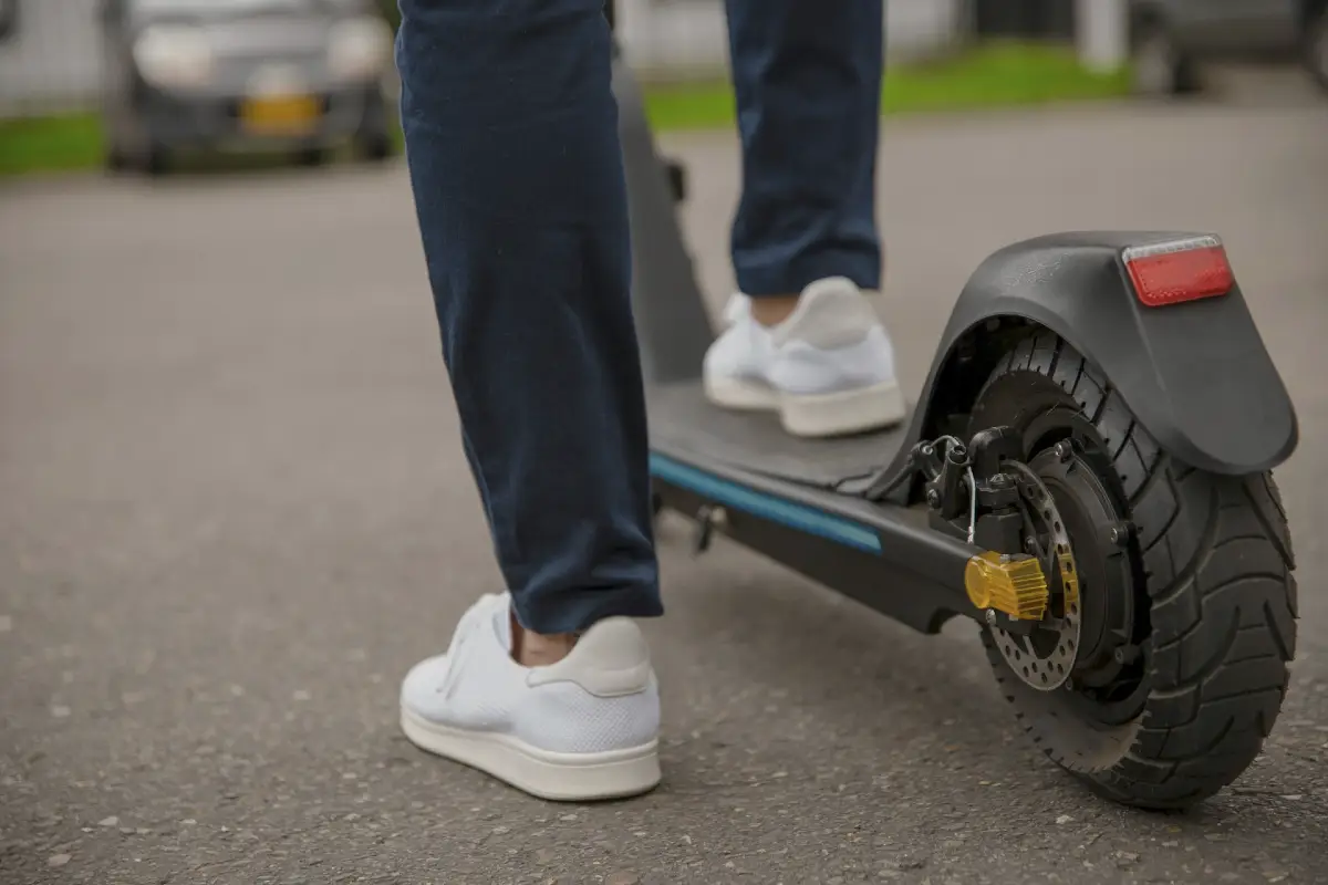 How to Extend the Battery Life of Your Electric Scooter for Long-Term Performance