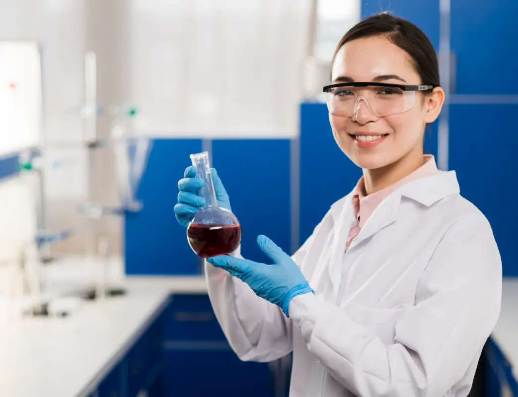 Safe Hand Protection in Laboratories: Materials, Care, and Best Practices
