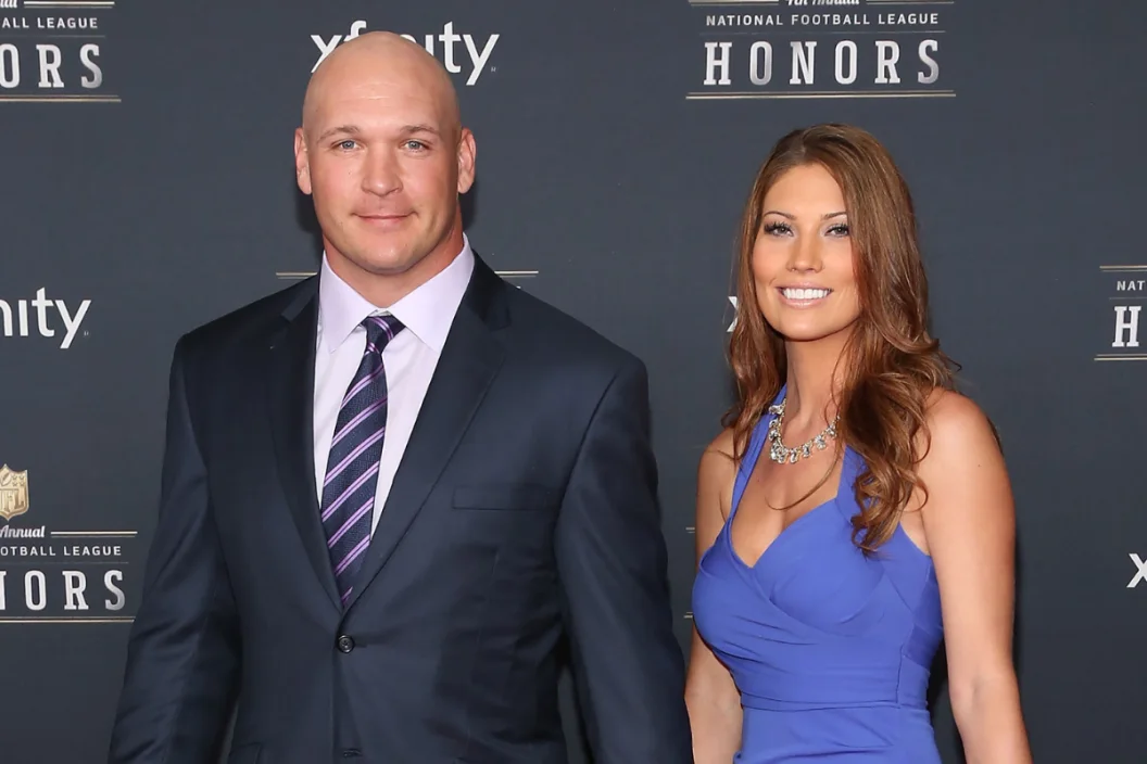 Brian Urlacher Wife: The Quiet Strength Behind a Football Legacy
