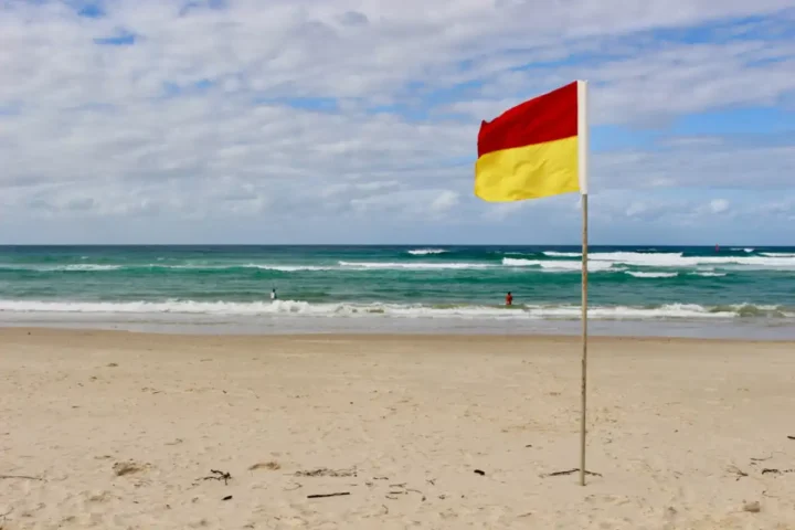 Rip current warnings
